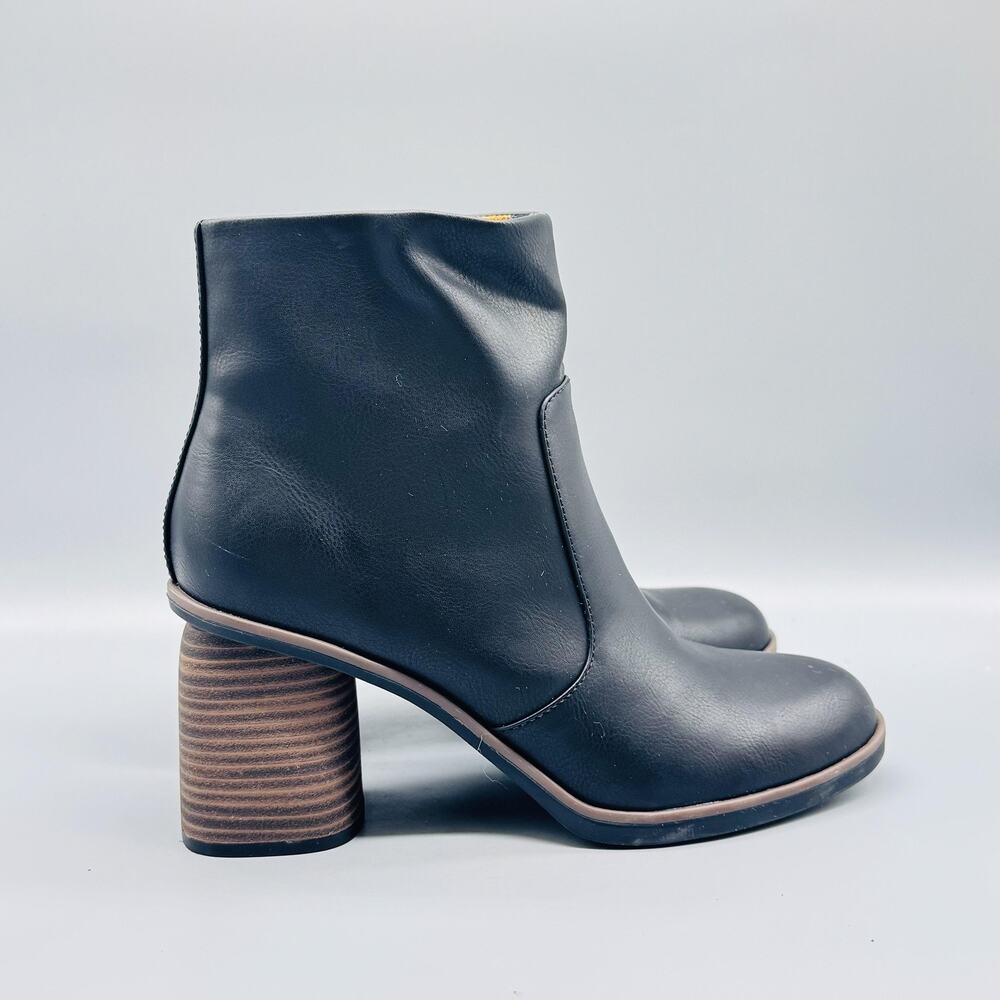 Korks Boots Womens 10 Black Ankle Booties Stacked Block Heel Side Zip Vegan